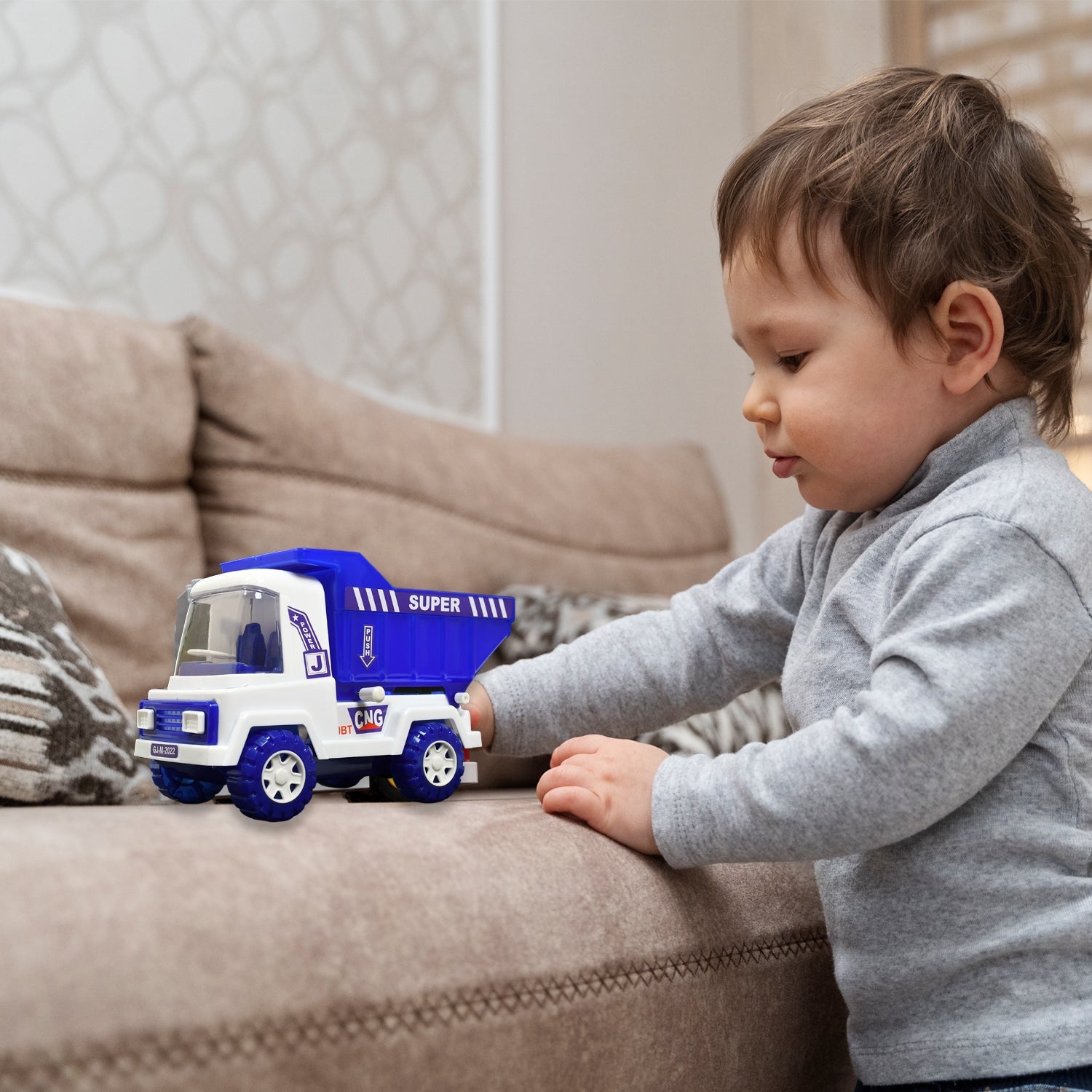 Plastic toy truck with friction drive and container Plastic toy truck with friction drive and container
